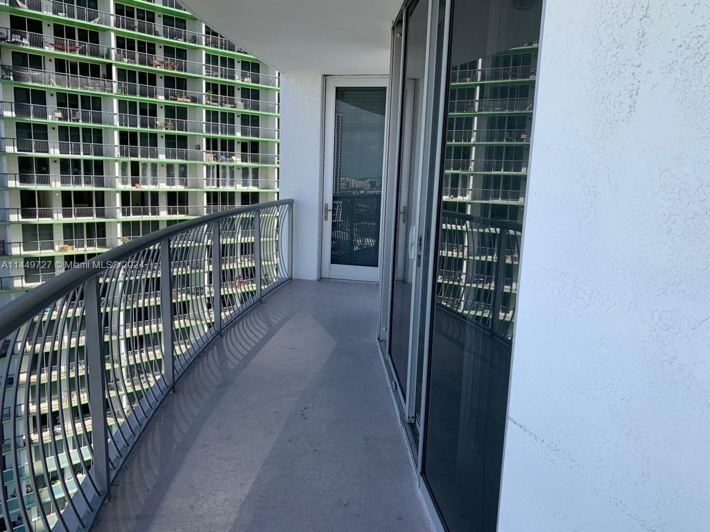 OPERA TOWER CONDO - Residential