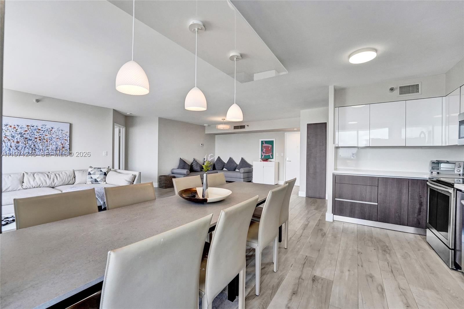 MYSTIC POINTE CONDO NO TH - Residential