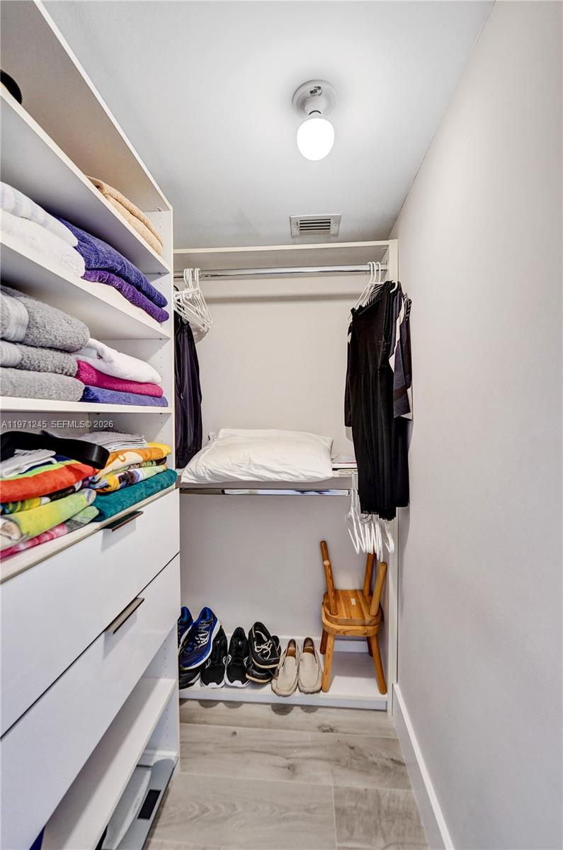 MYSTIC POINTE CONDO NO TH - Residential