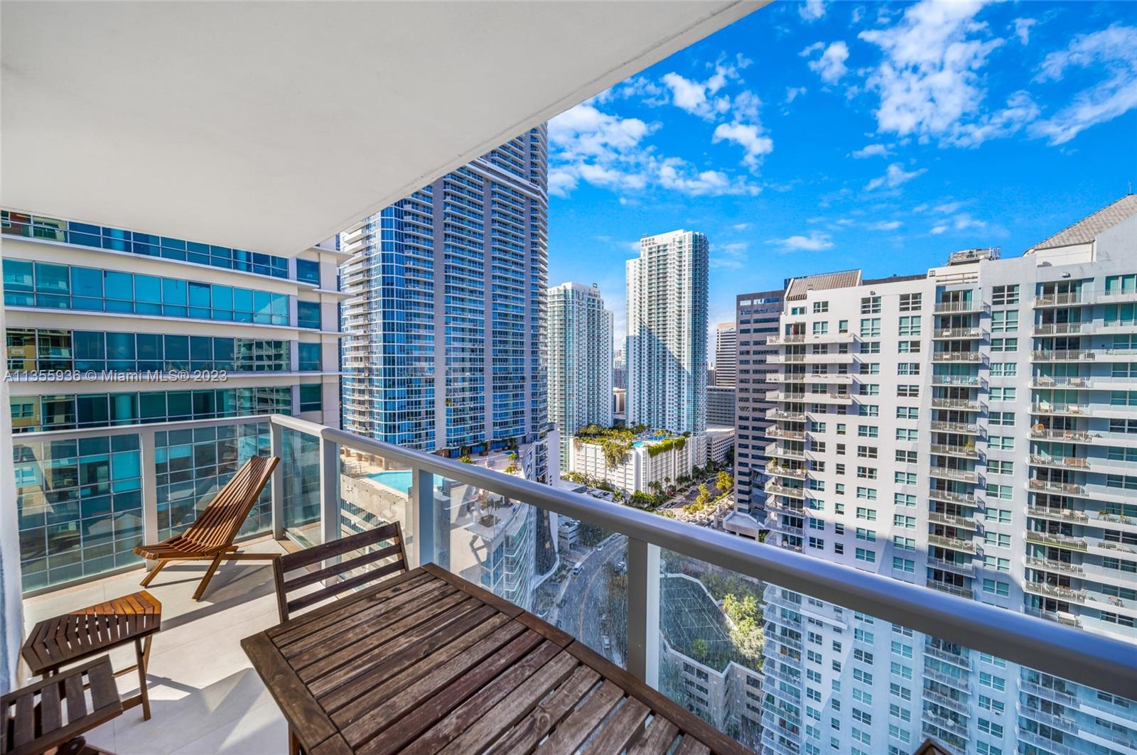 THE MARK ON BRICKELL COND - Residential Lease
