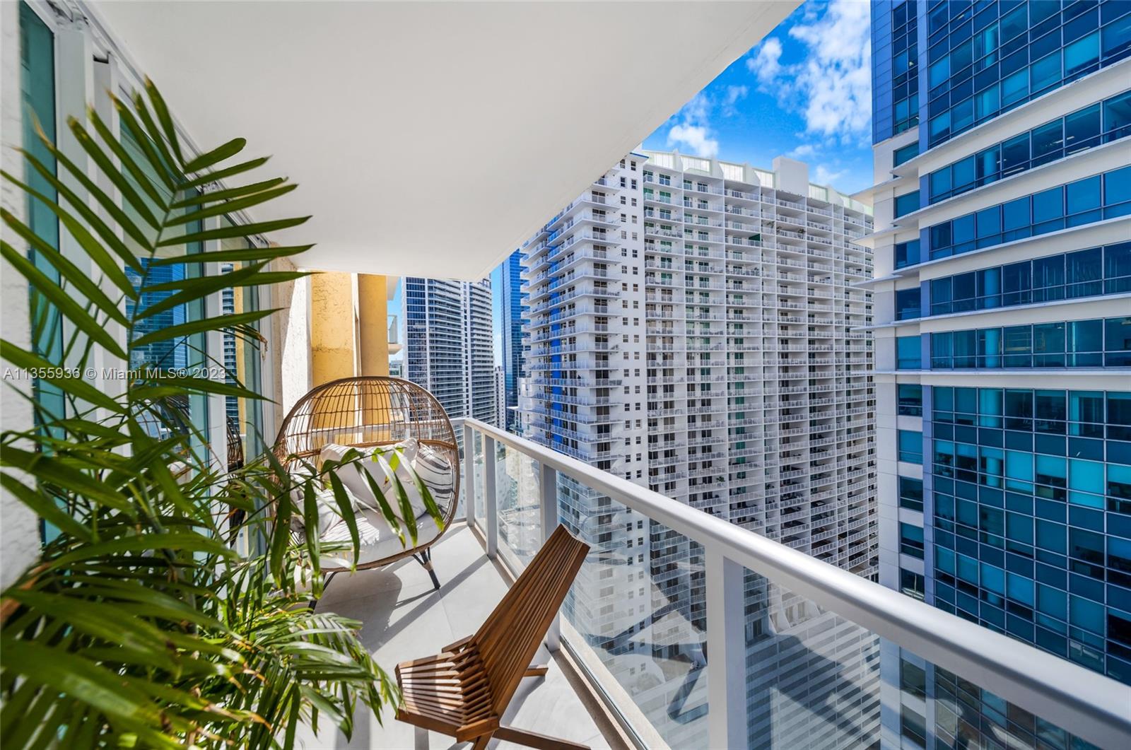 THE MARK ON BRICKELL COND - Residential Lease