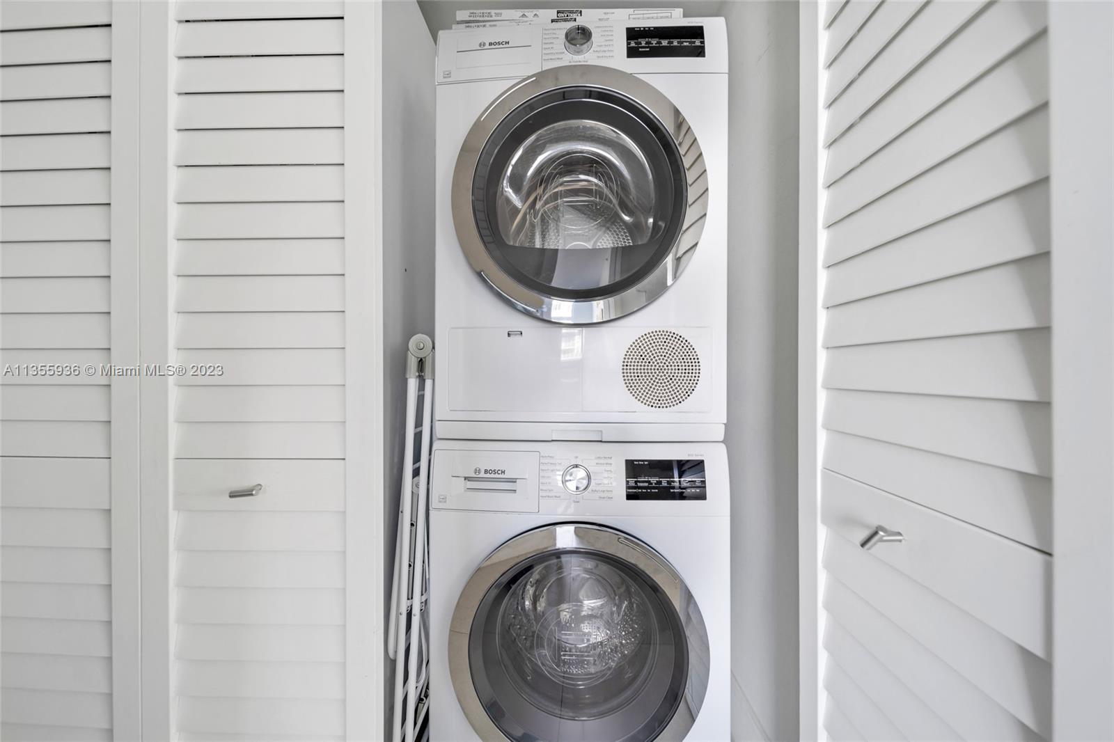 THE MARK ON BRICKELL COND - Residential Lease