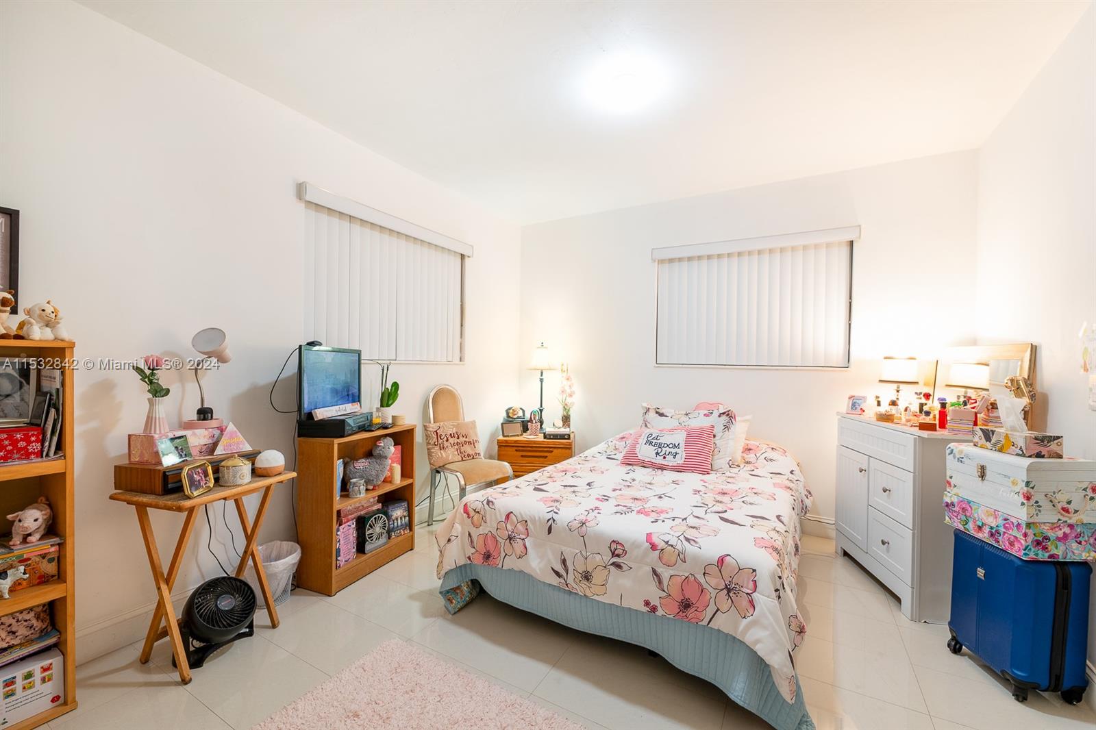 PICKWICK LAKE ESTATES SEC - Residential