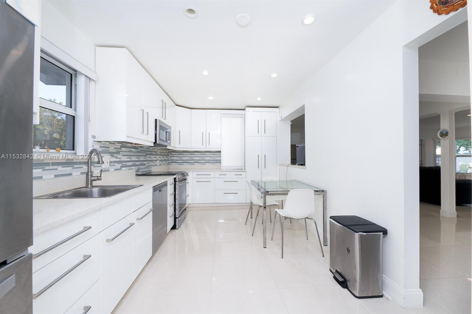 PICKWICK LAKE ESTATES SEC - Residential