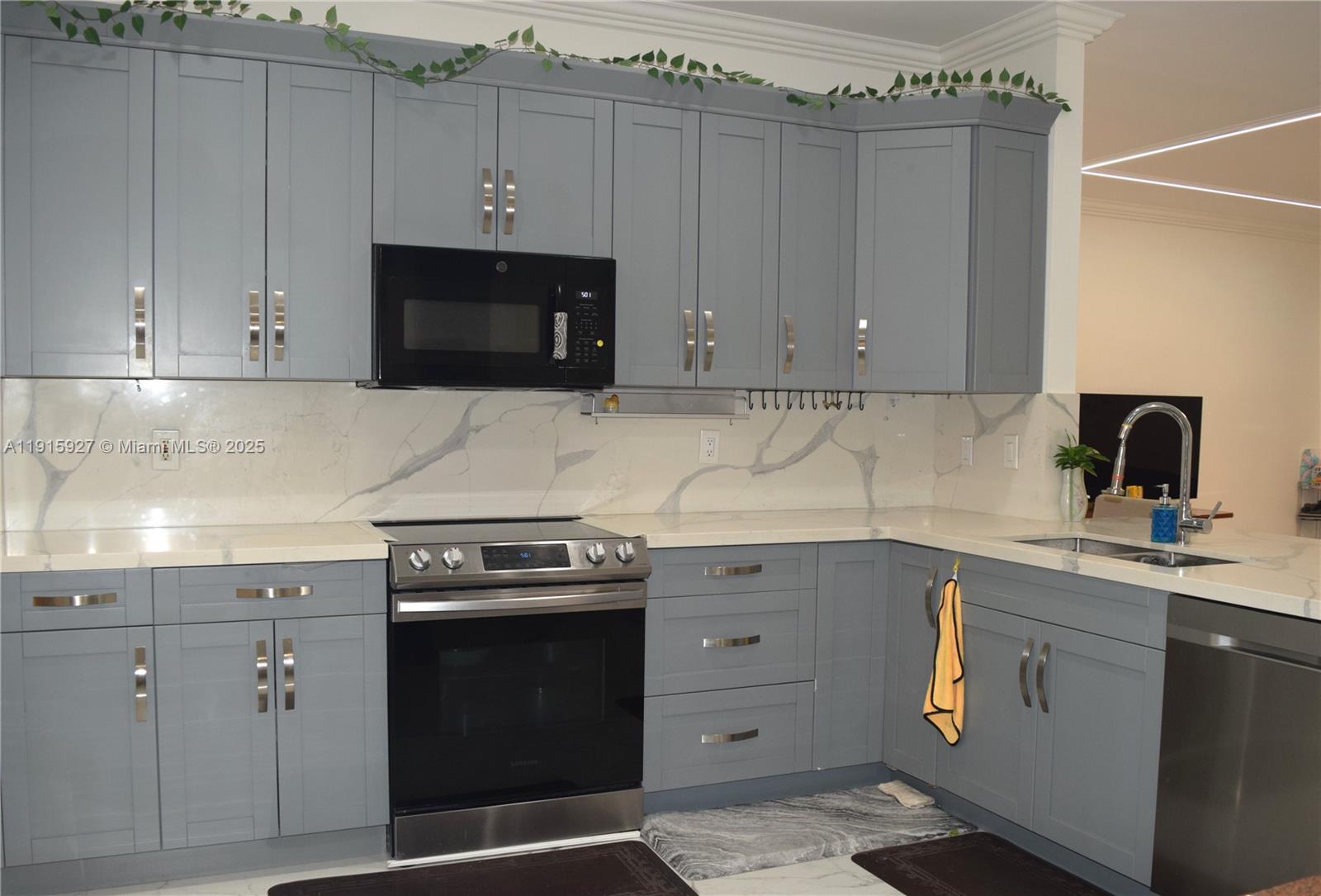 SECTOR 3 - PARCELS C D E - Residential Lease