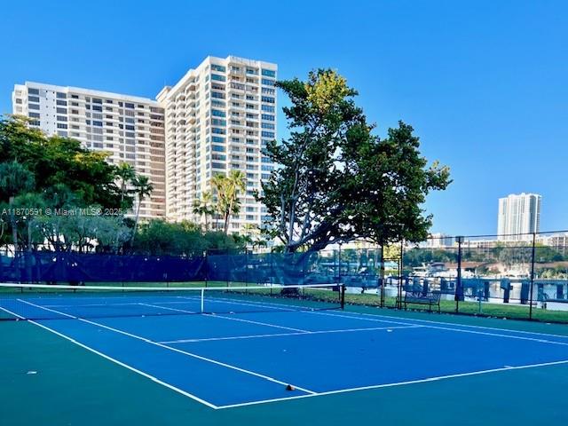 OLYMPUS CONDO PHASE - Residential