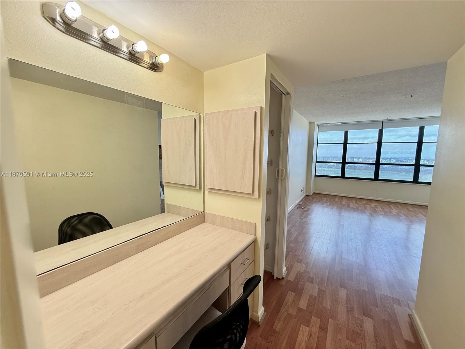 OLYMPUS CONDO PHASE - Residential