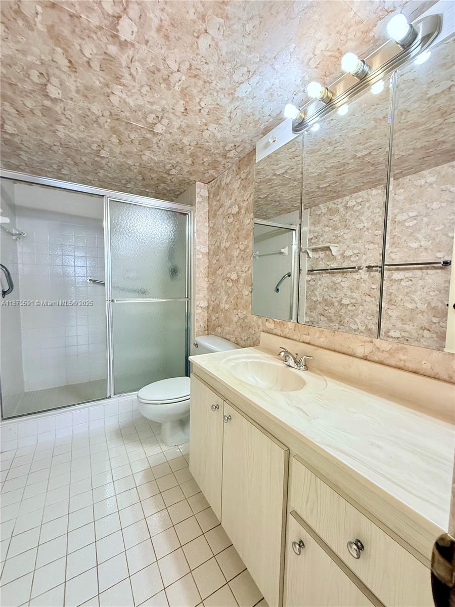 OLYMPUS CONDO PHASE - Residential