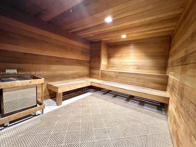 OLYMPUS CONDO PHASE - Residential