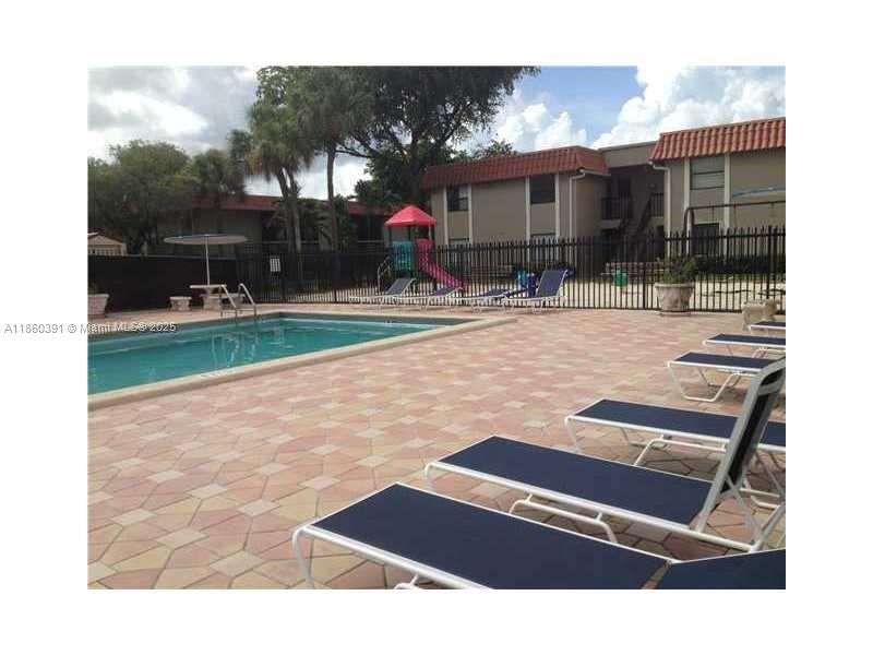 9704 Hammocks Blvd 103
