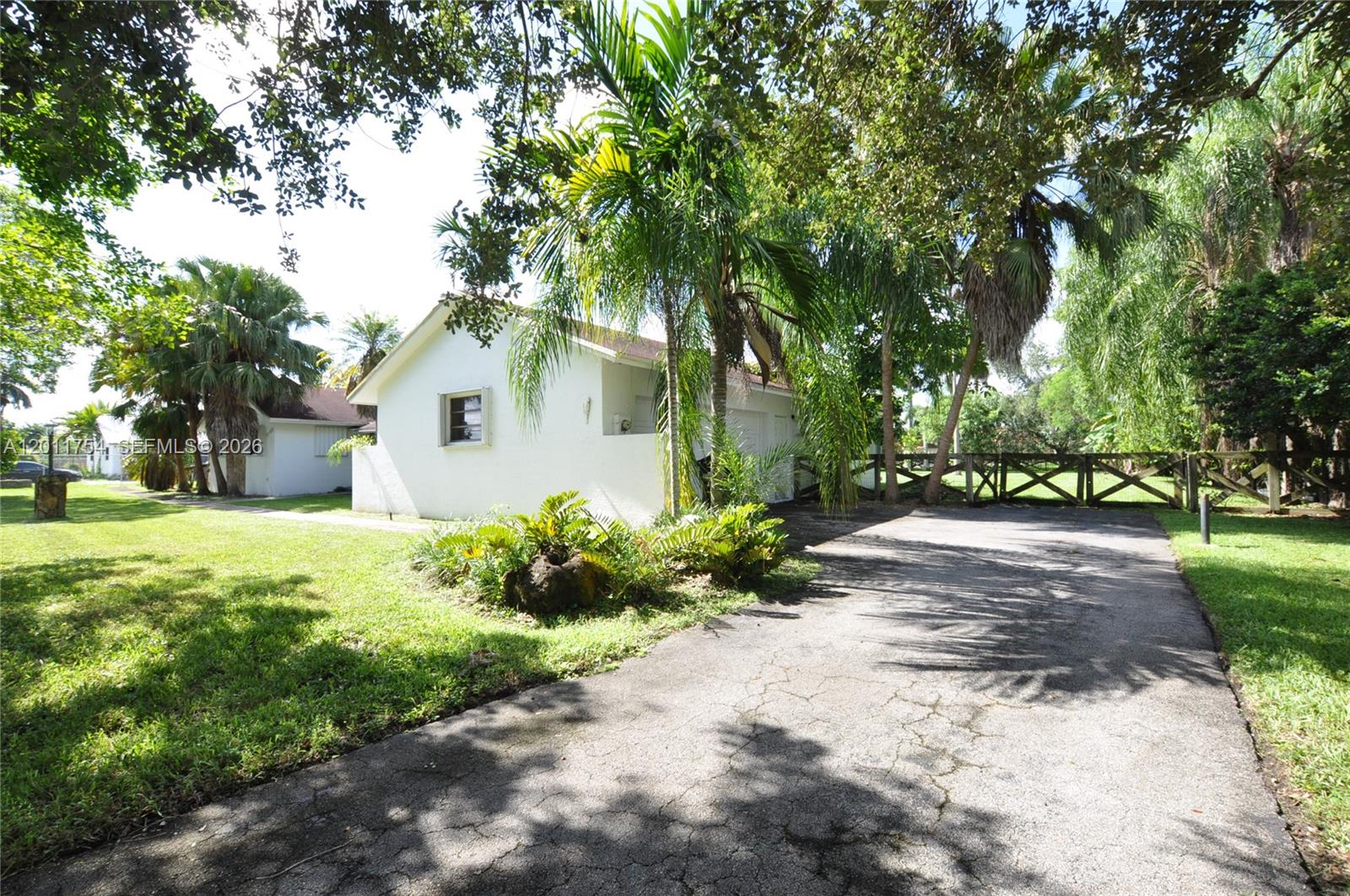 THE REDLANDS SEC 2 - Residential