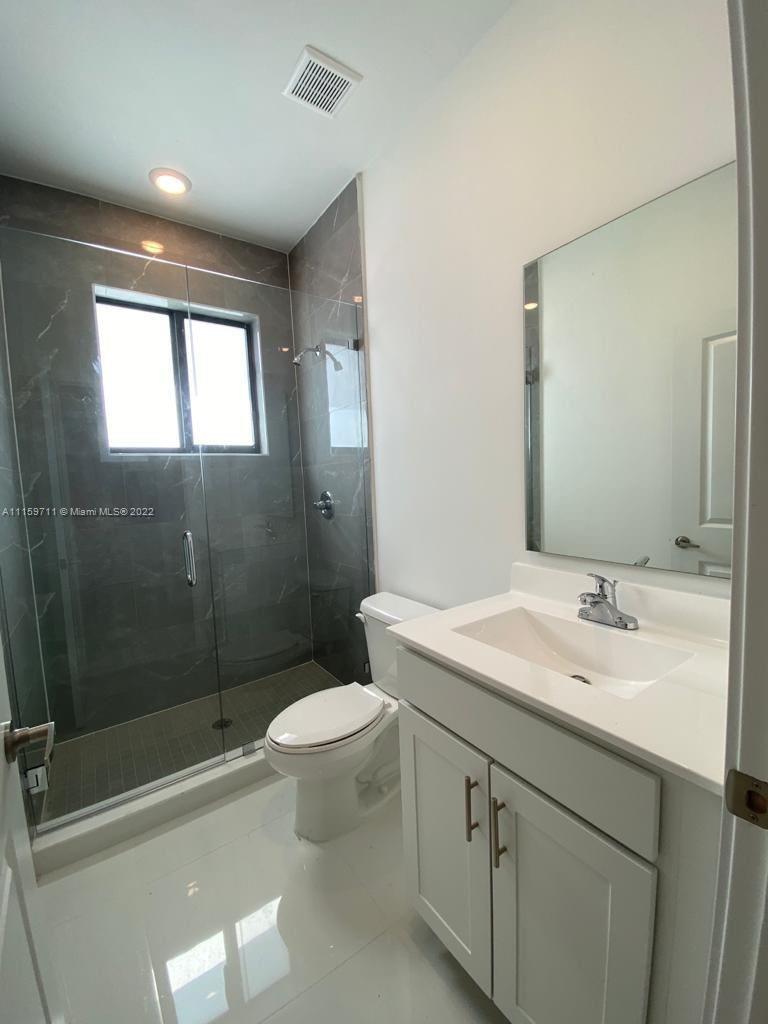 DEVCO VILLAS - Residential Lease