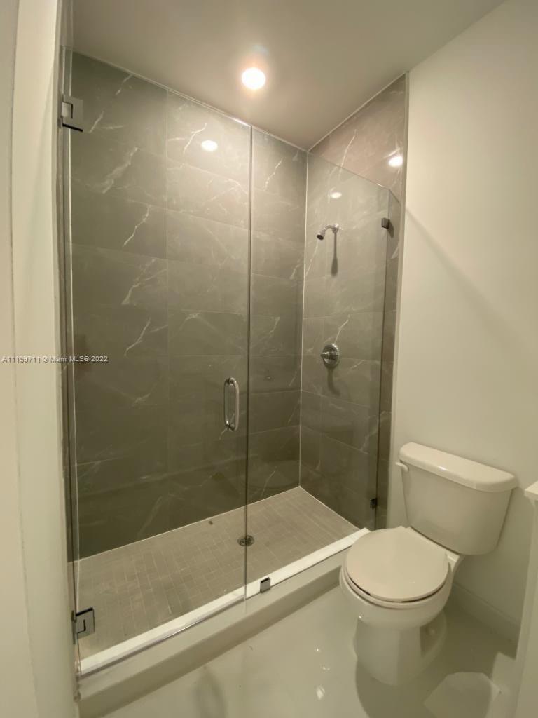 DEVCO VILLAS - Residential Lease