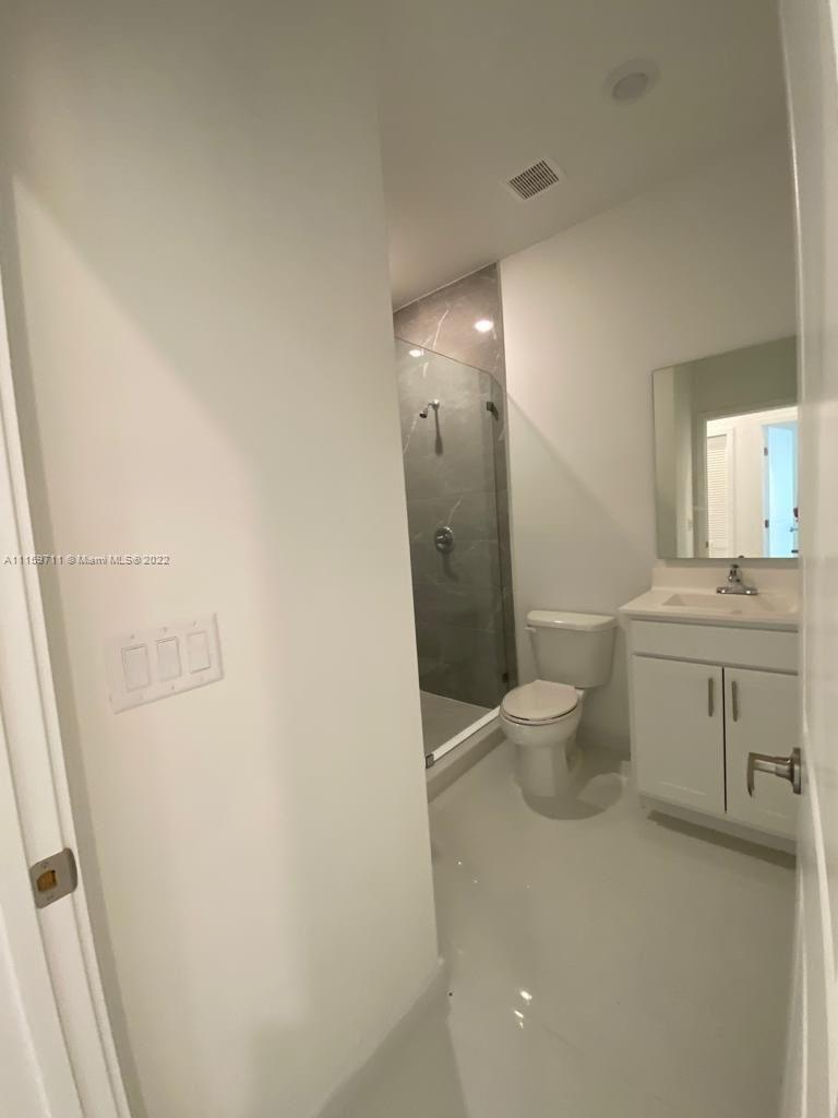 DEVCO VILLAS - Residential Lease