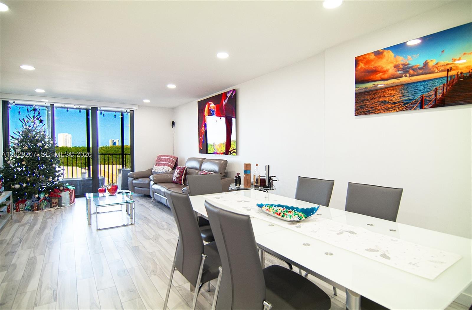 2500 NE 135th St B508