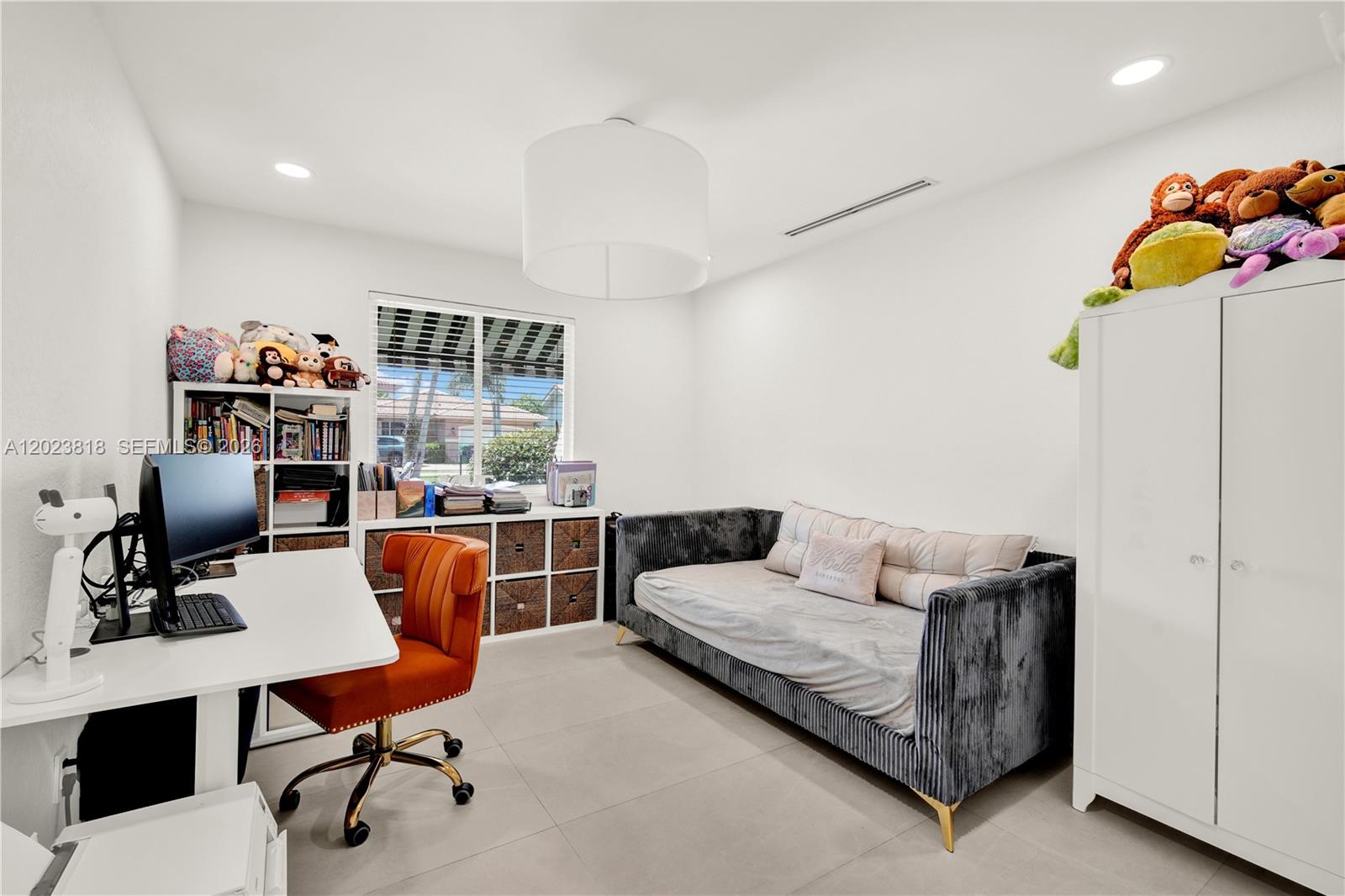CLASCA VILLAS - Residential Lease