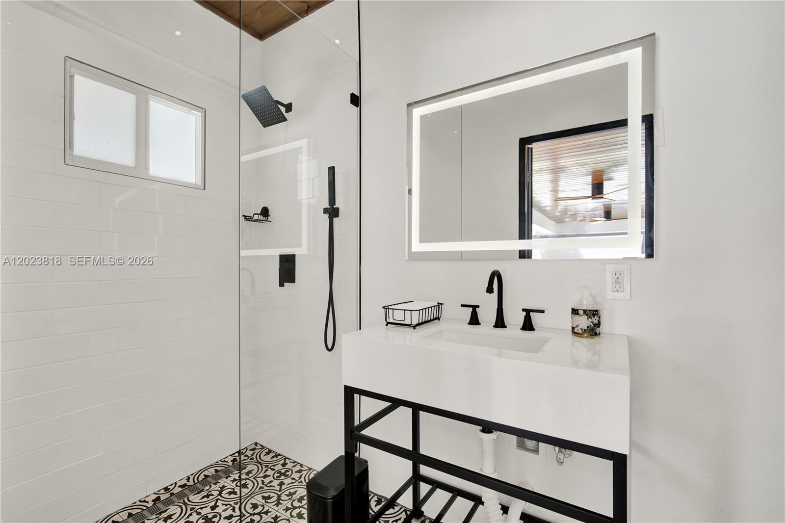 CLASCA VILLAS - Residential Lease