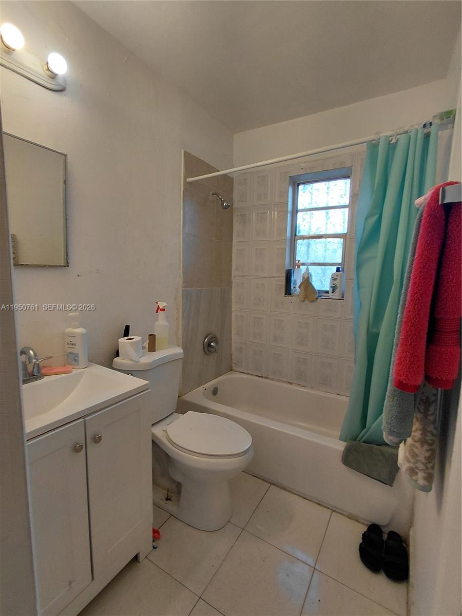 View photos, virtual tours, details... 8201 - 8205 NW 15th Ave