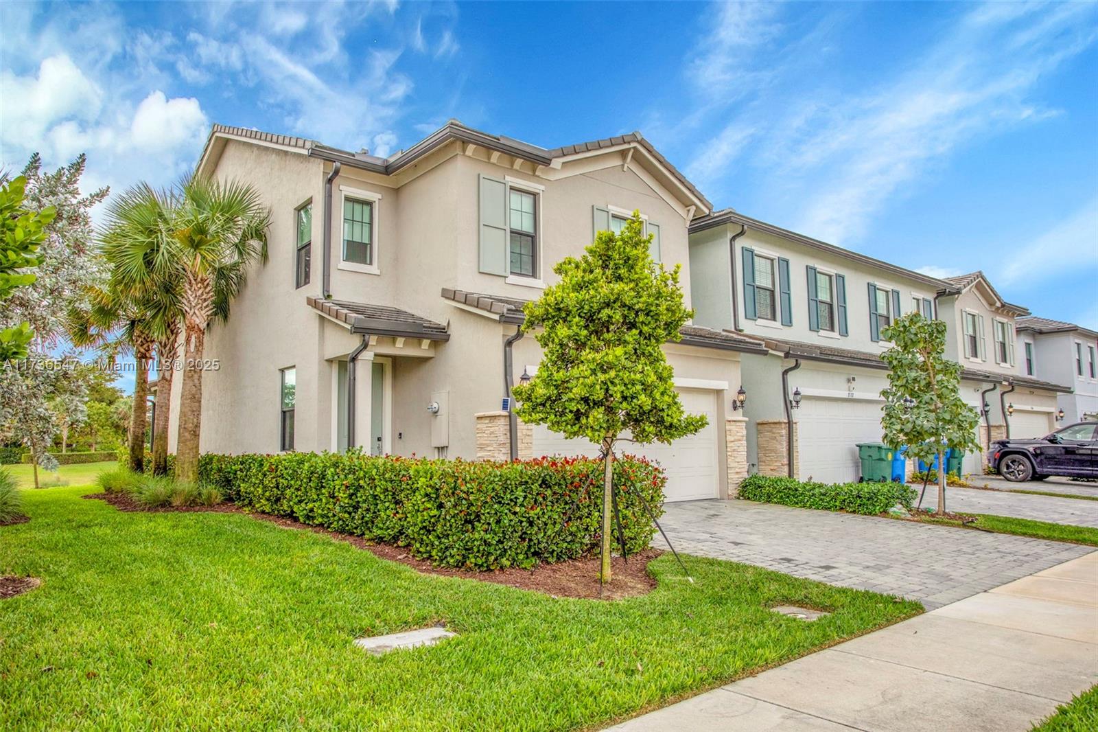 OAK TREE PROPERTY REDEVEL - Residential Lease