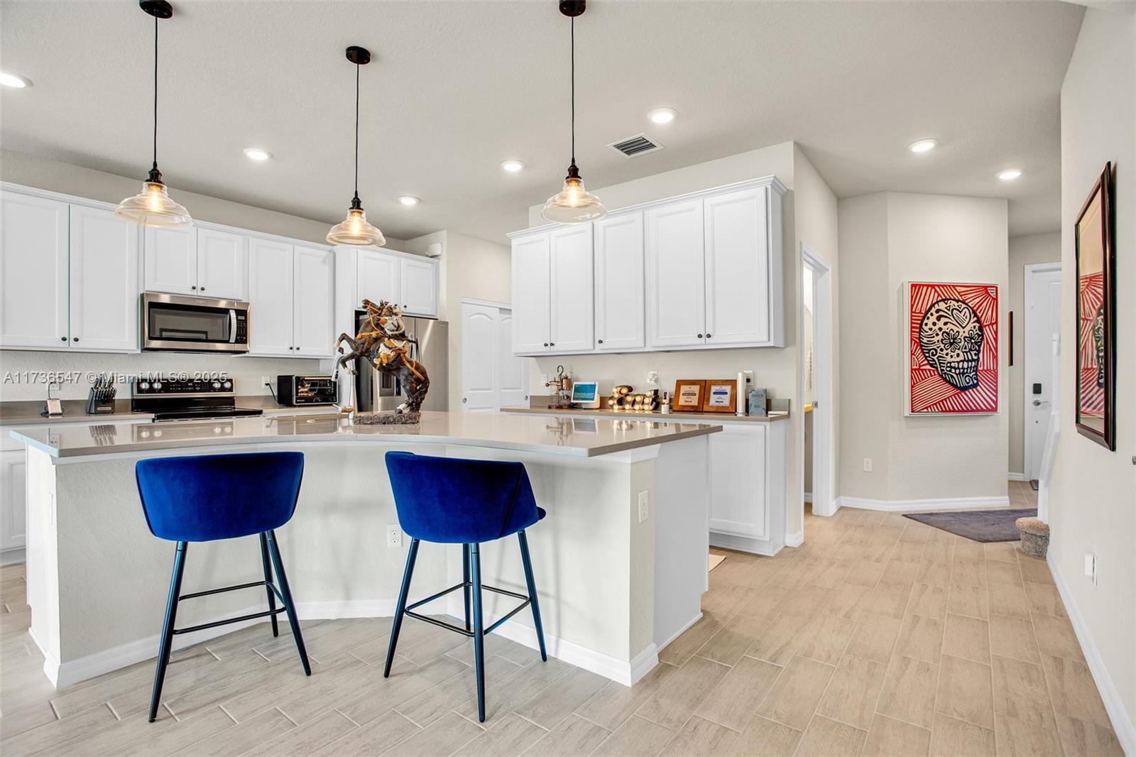 OAK TREE PROPERTY REDEVEL - Residential Lease