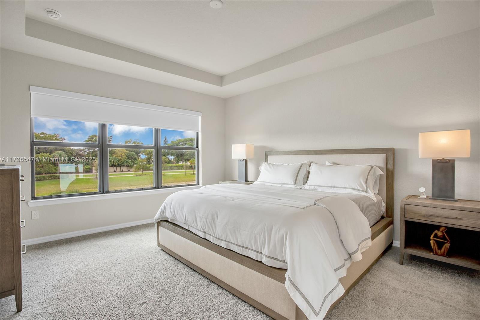 OAK TREE PROPERTY REDEVEL - Residential Lease