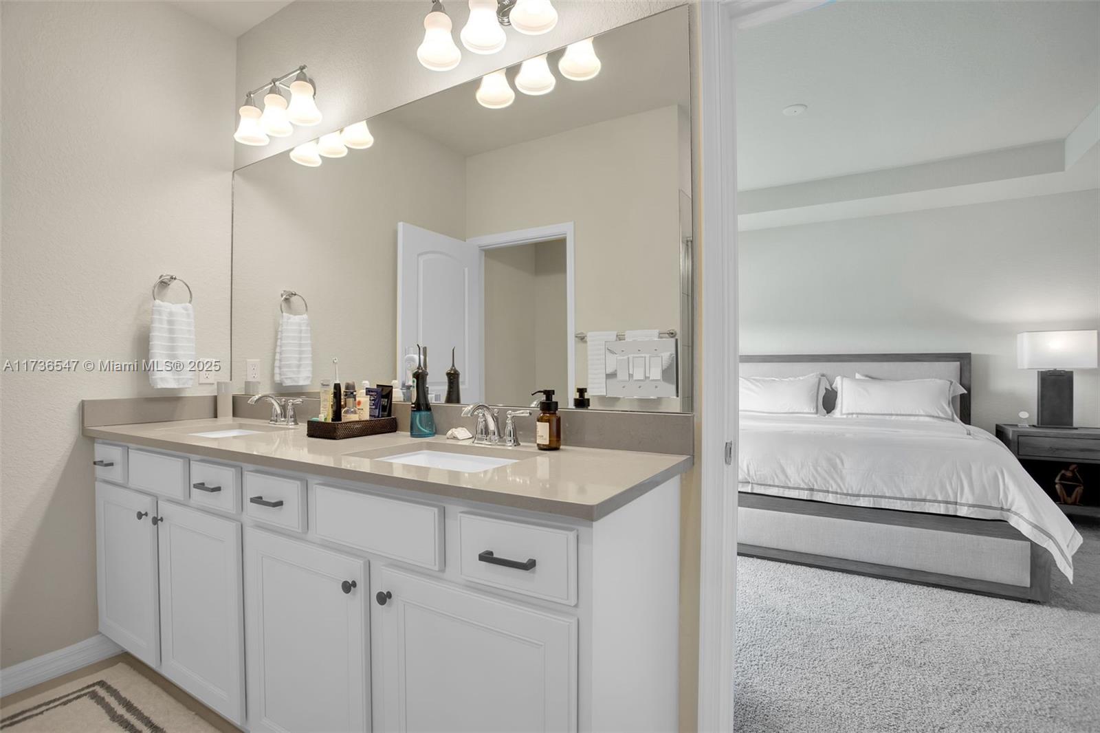 OAK TREE PROPERTY REDEVEL - Residential Lease