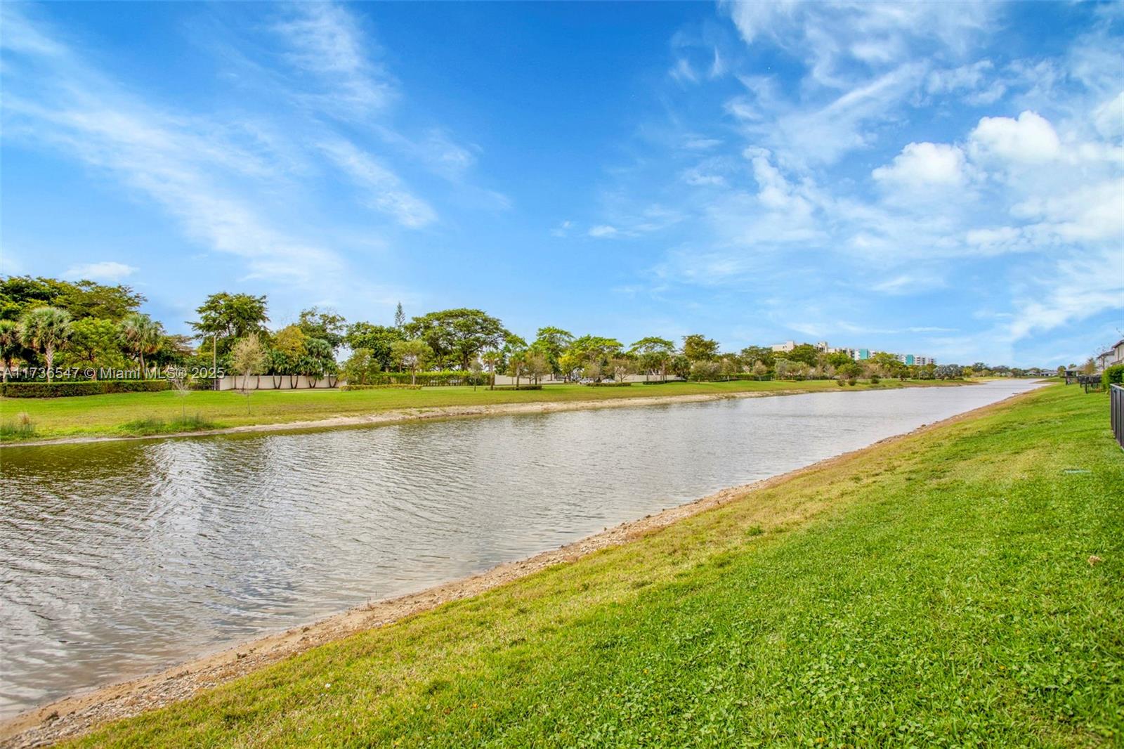 OAK TREE PROPERTY REDEVEL - Residential Lease