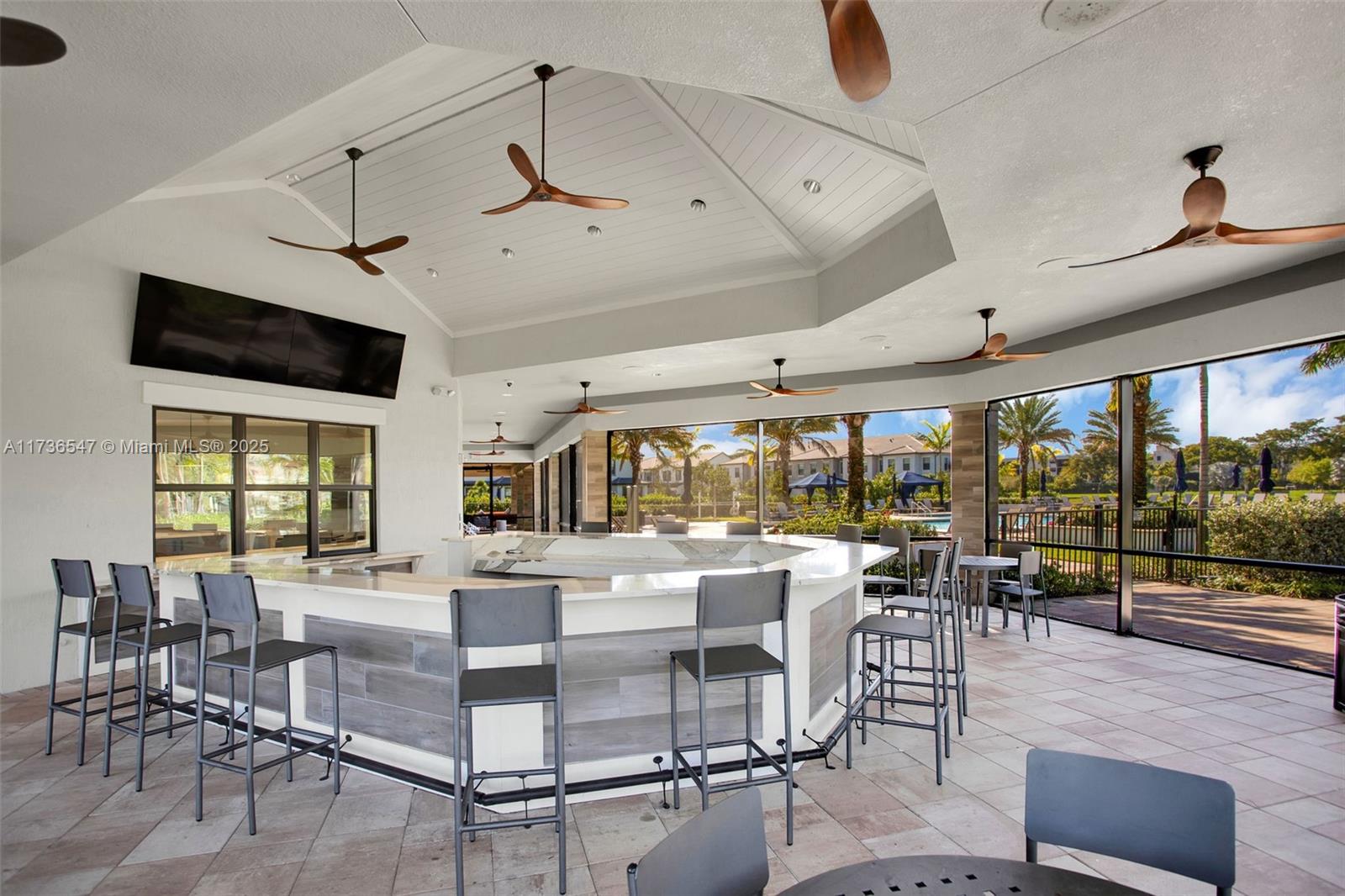 OAK TREE PROPERTY REDEVEL - Residential Lease