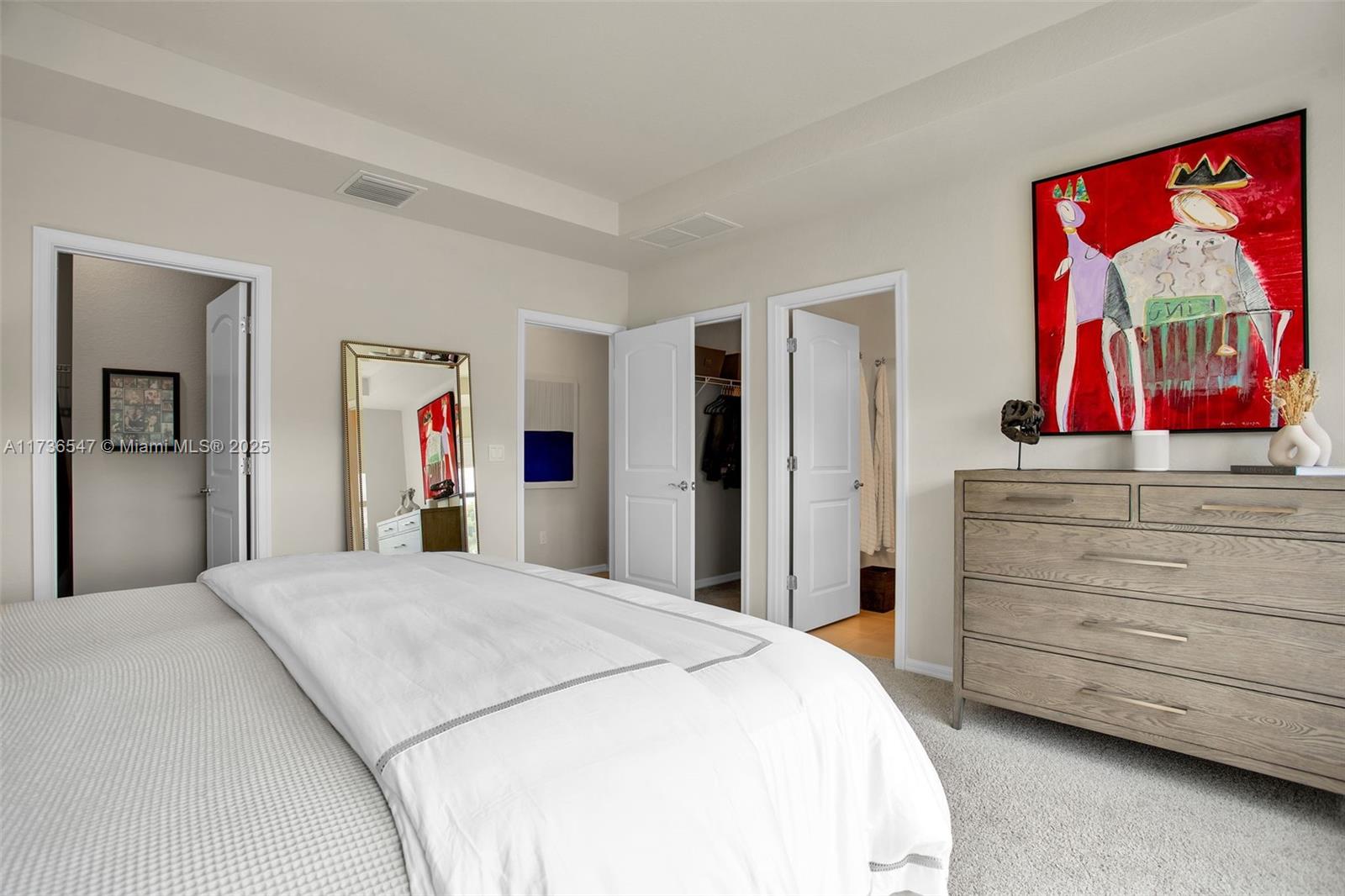 OAK TREE PROPERTY REDEVEL - Residential Lease