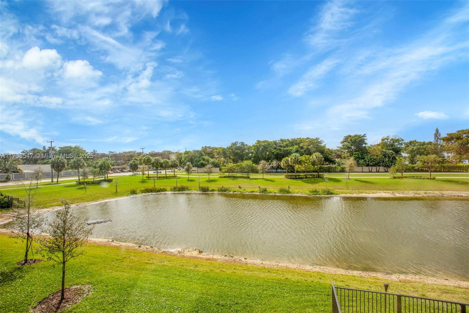 OAK TREE PROPERTY REDEVEL - Residential Lease