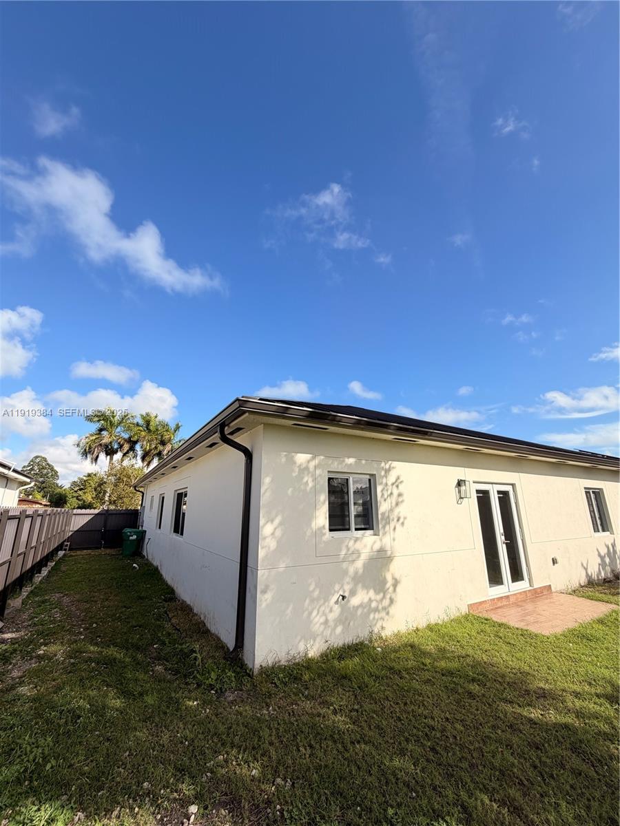 KINGS COURT - Residential