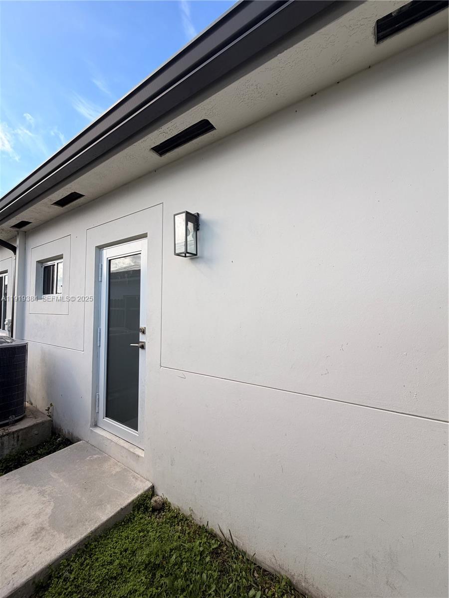 KINGS COURT - Residential