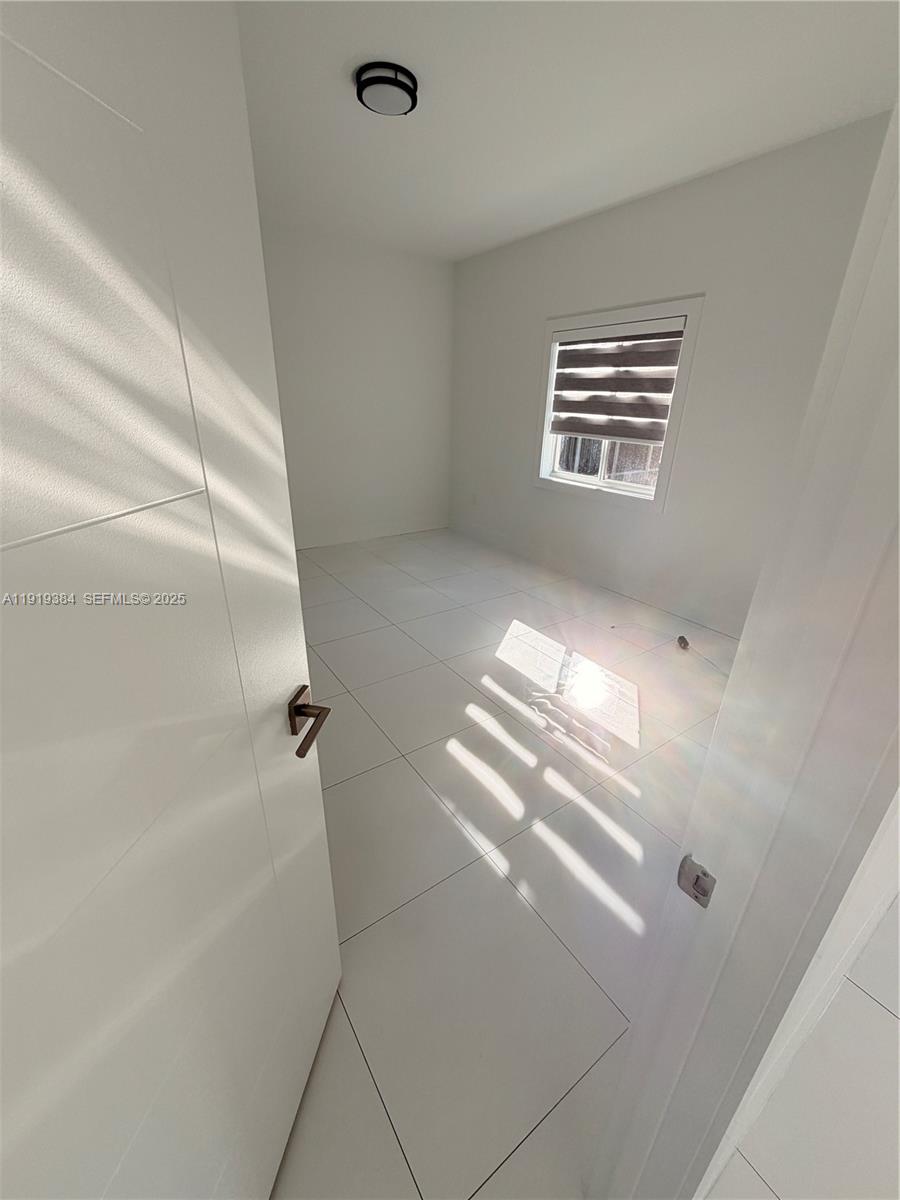 KINGS COURT - Residential