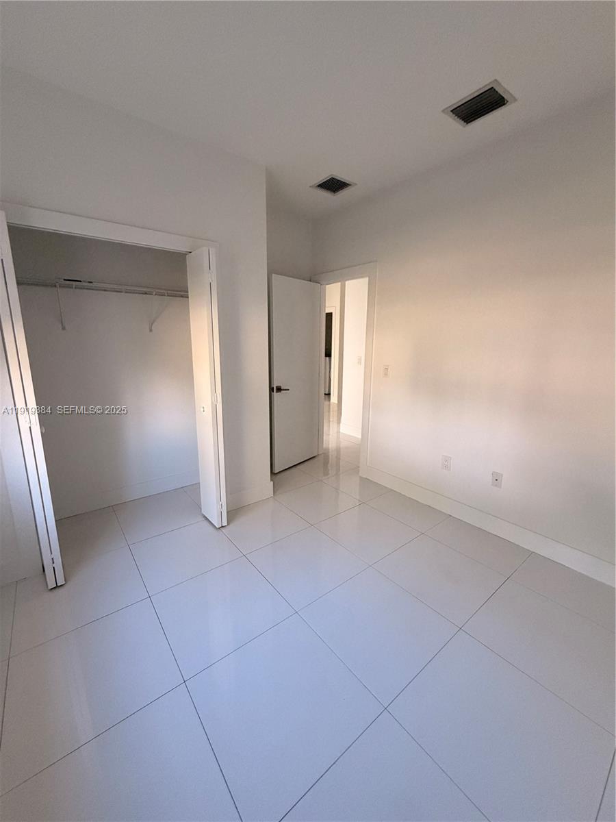 KINGS COURT - Residential