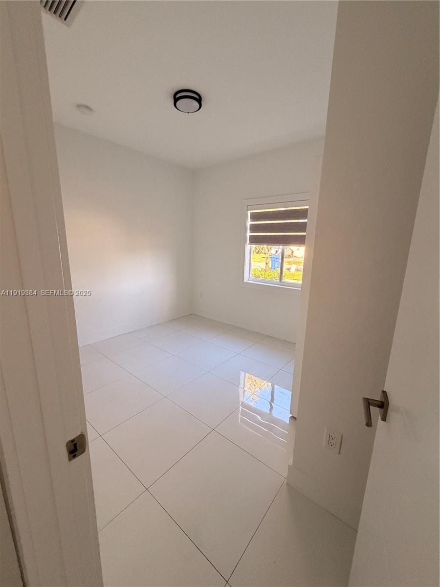 KINGS COURT - Residential