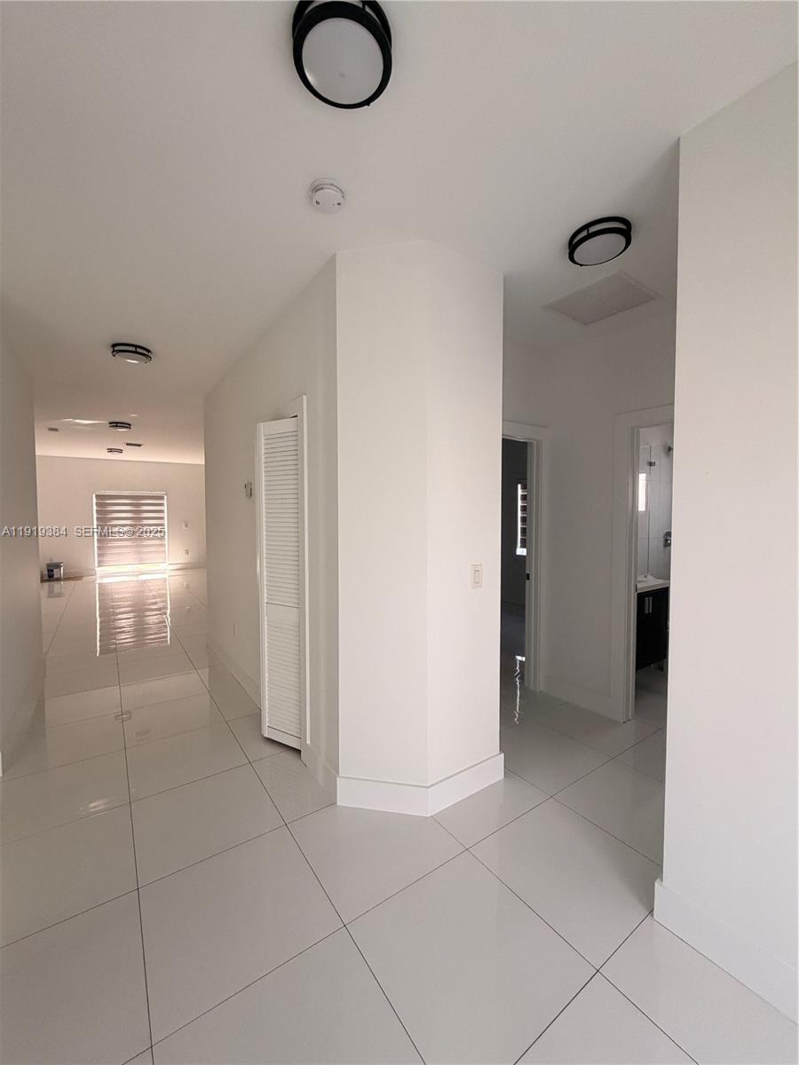 KINGS COURT - Residential