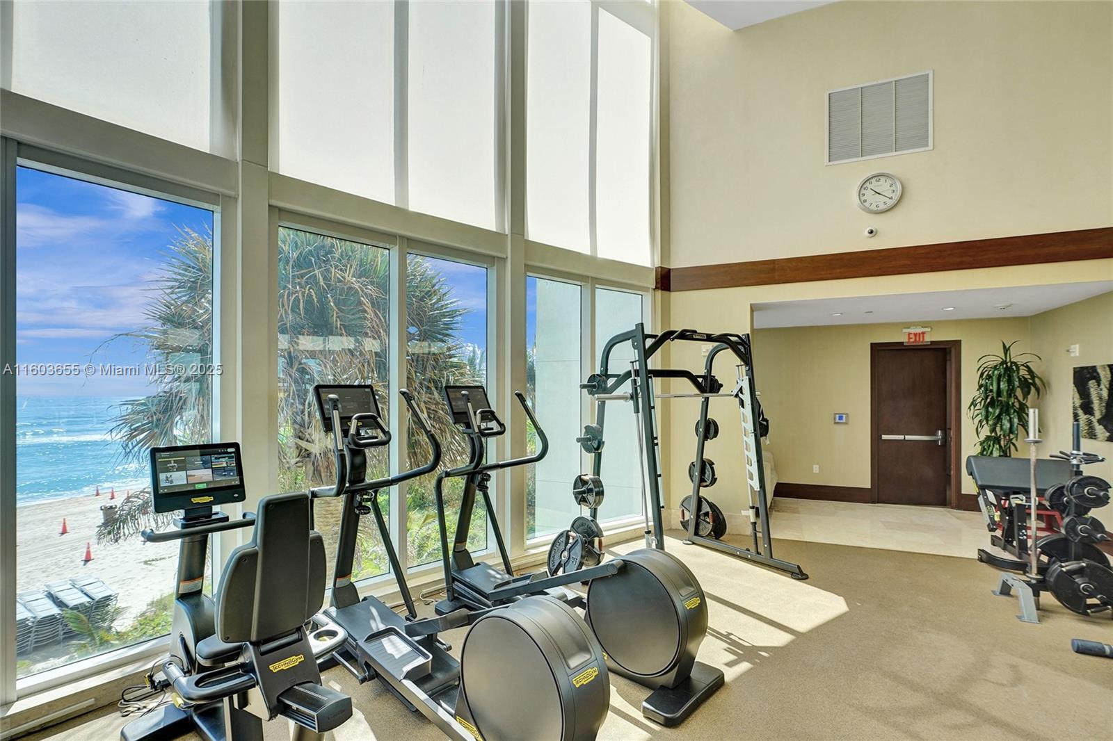 TDR TOWER III CONDO - Residential Lease