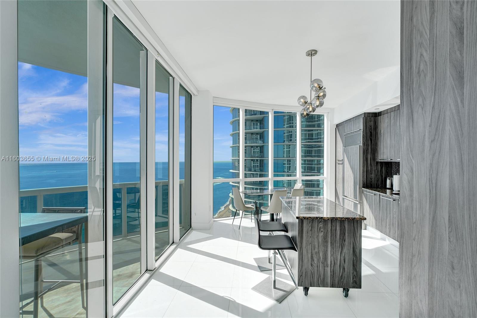 TDR TOWER III CONDO - Residential Lease