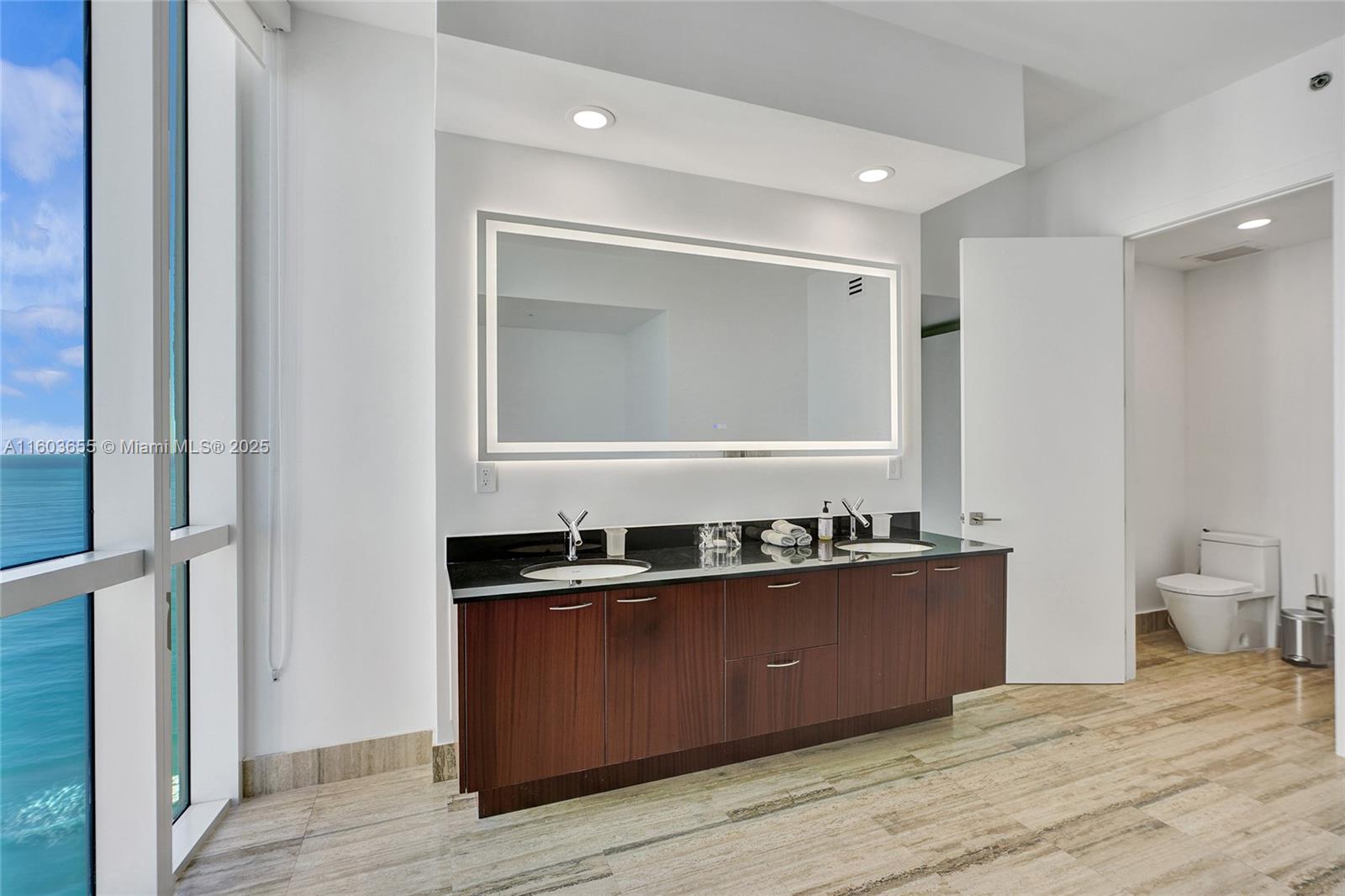 TDR TOWER III CONDO - Residential Lease