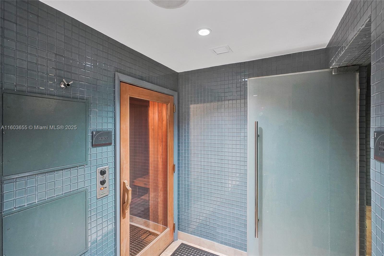 TDR TOWER III CONDO - Residential Lease