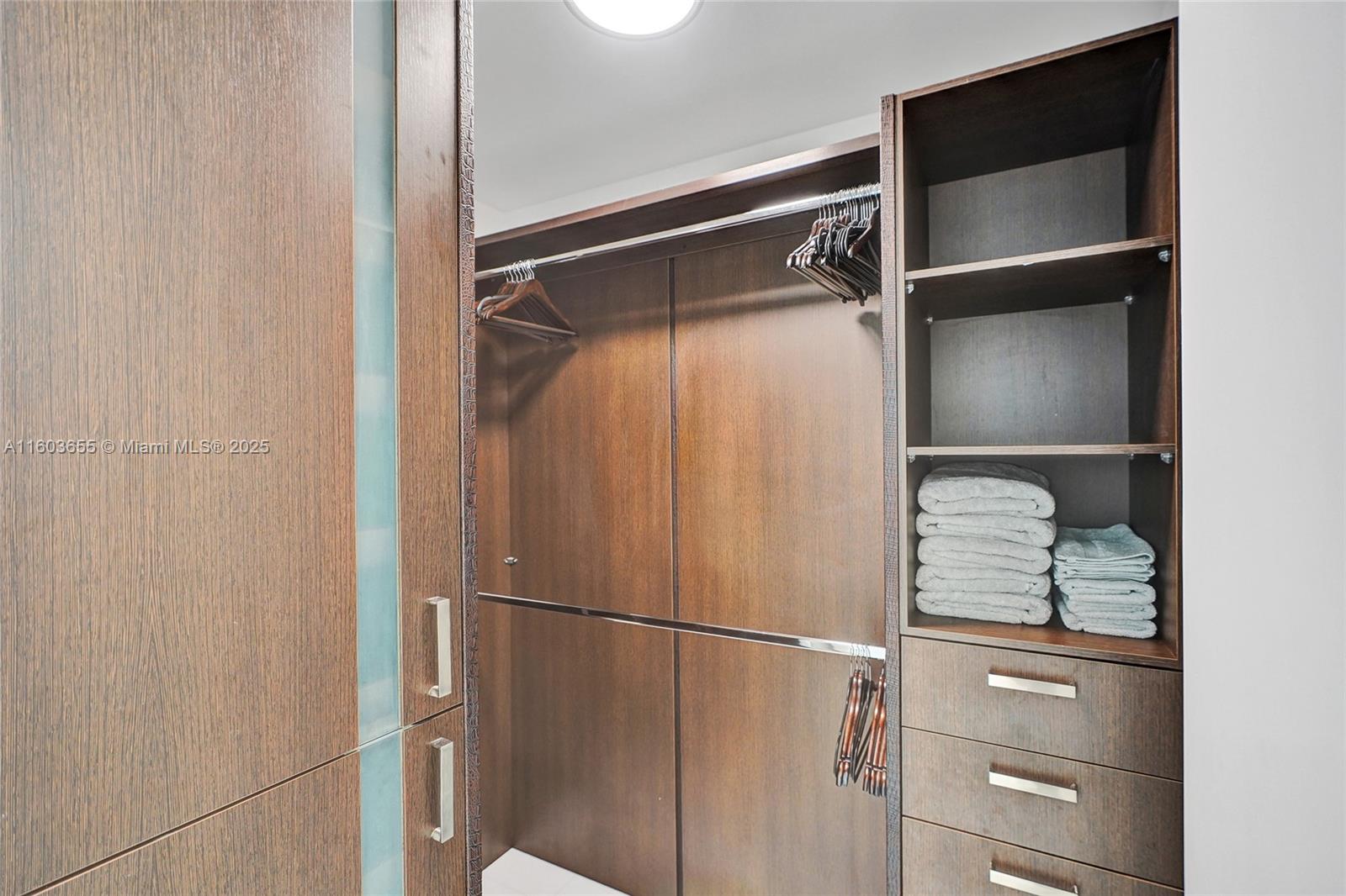 TDR TOWER III CONDO - Residential Lease