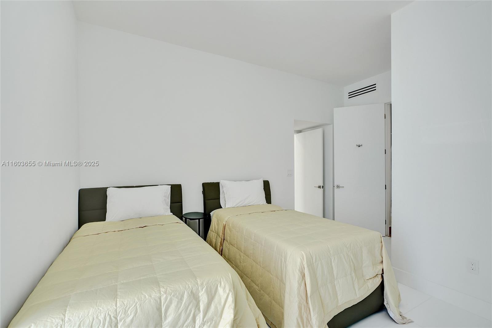 TDR TOWER III CONDO - Residential Lease