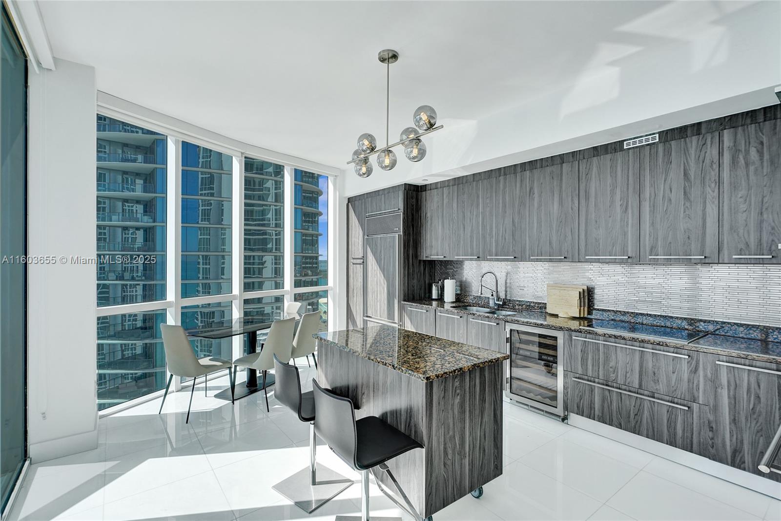 TDR TOWER III CONDO - Residential Lease