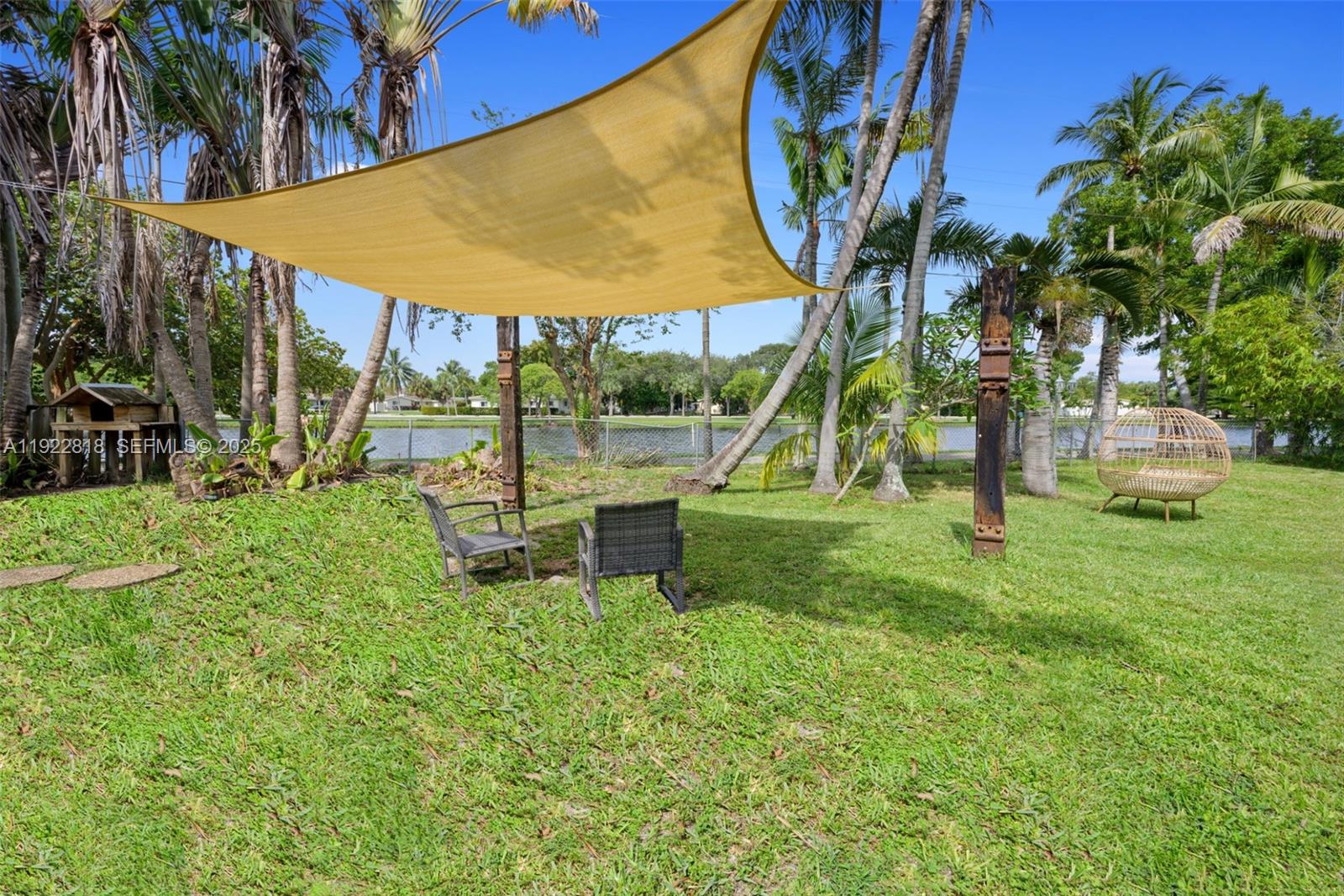 SUN RAY SUB - Residential Lease