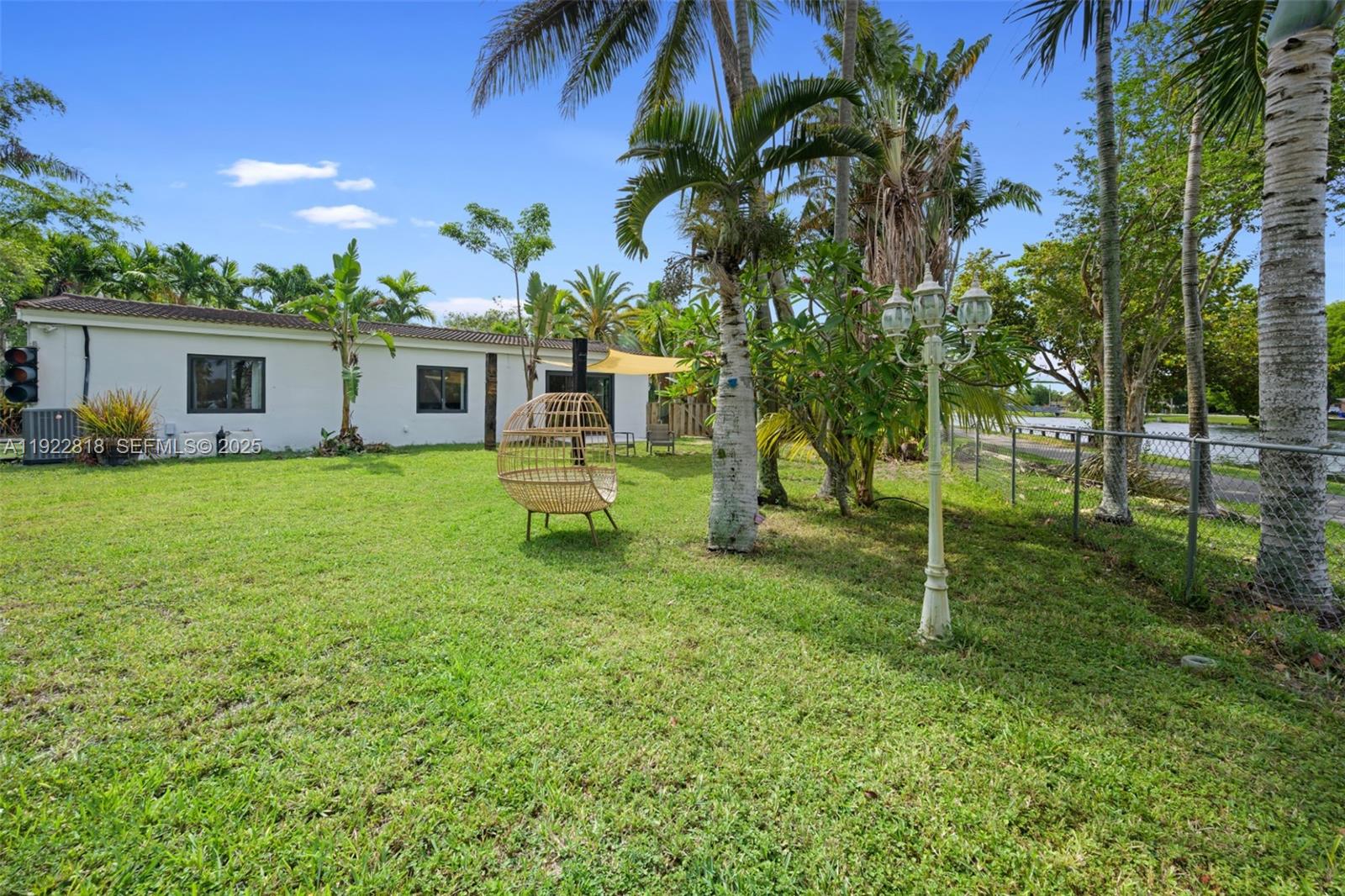 SUN RAY SUB - Residential Lease