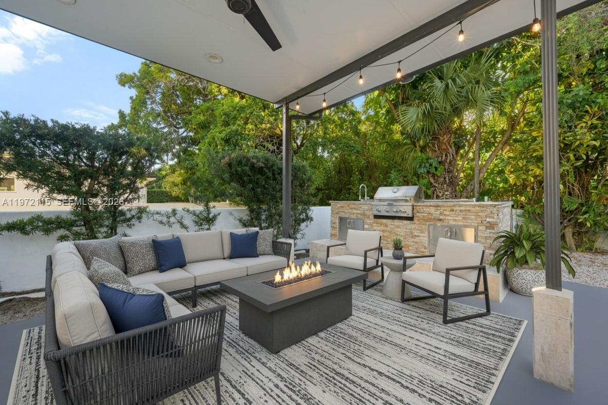 CORAL GABLES GRANADA SEC - Residential