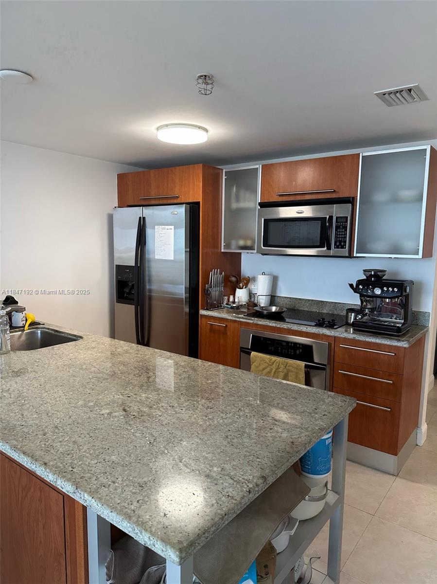185 SW 7th St 4105