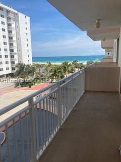 345 Ocean Dr 424