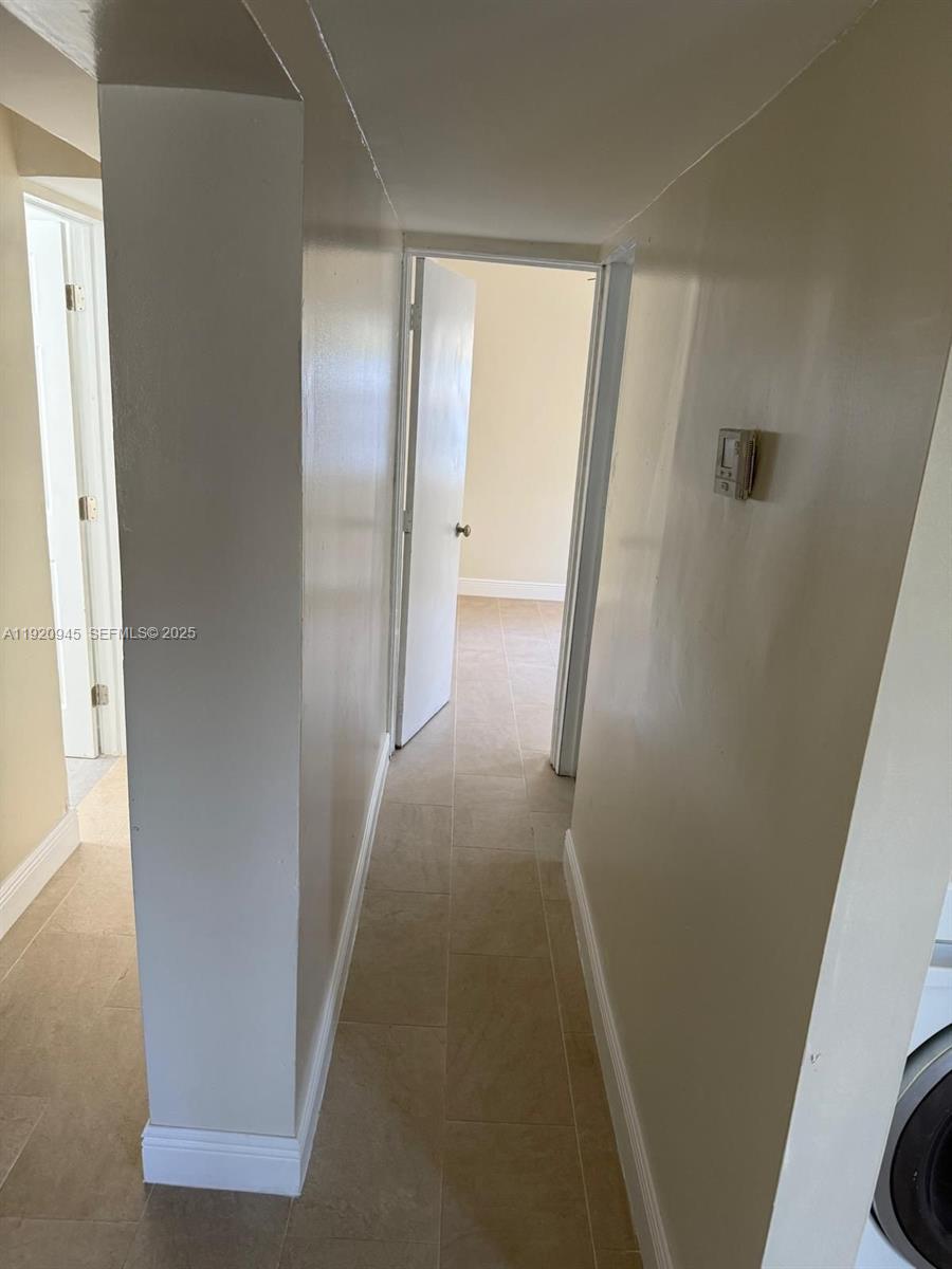 LINCOLN PARK FIRST ADD - Residential Lease