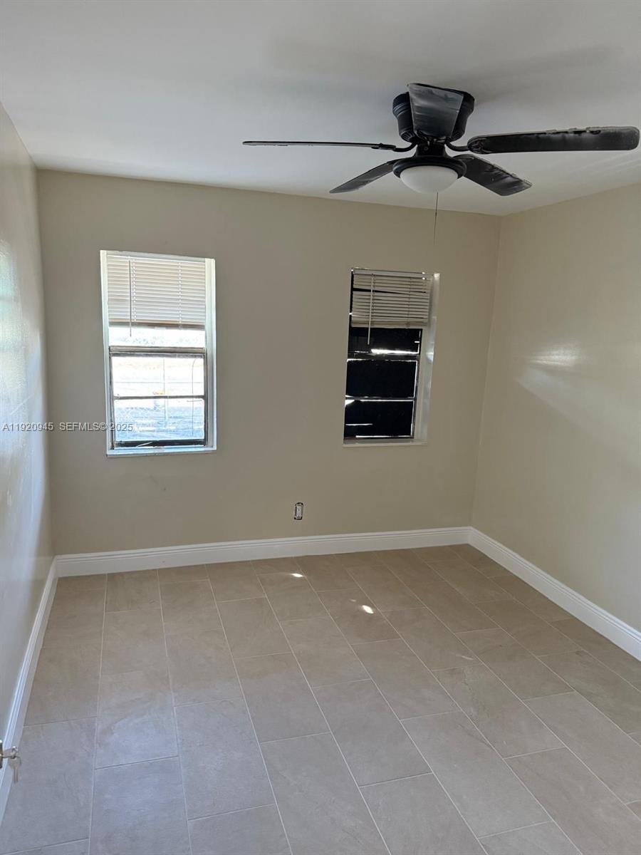 LINCOLN PARK FIRST ADD - Residential Lease